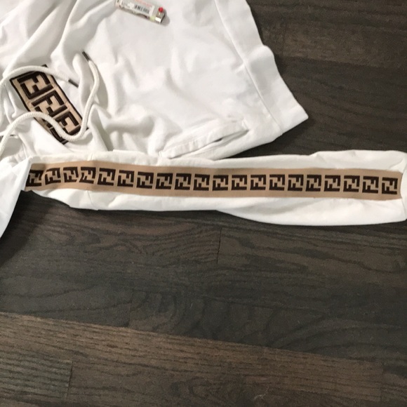 Women’s fendi hoodie made in Italy - Picture 3 of 7